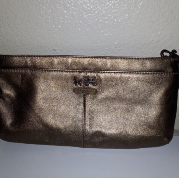 Coach wristlet - Picture 1 of 1